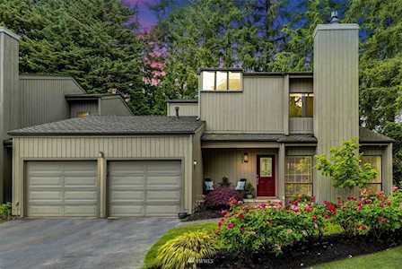 2002 210th Circle NE #A14 Sammamish, WA 98074
