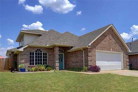 5720 Colorado Court Haltom City, TX 76137