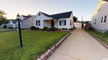1507 W Circle Rd Peoria, IL 61604
