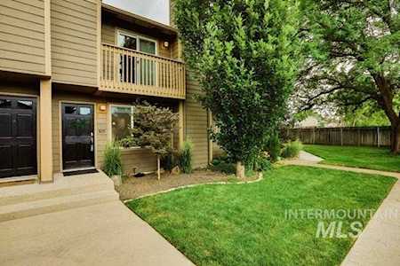 3055 S Betsy Ross Lane Boise, ID 83706