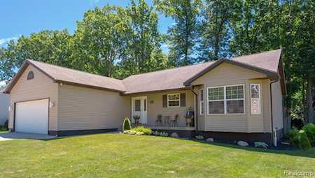 5395 Wheat Way Ave Flint Twp, MI 48473