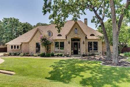 216 Woodland Drive Krugerville, TX 76227