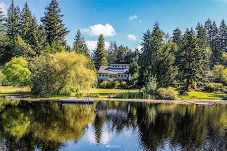33115 E Lake Holm Dr SE Auburn, WA 98092
