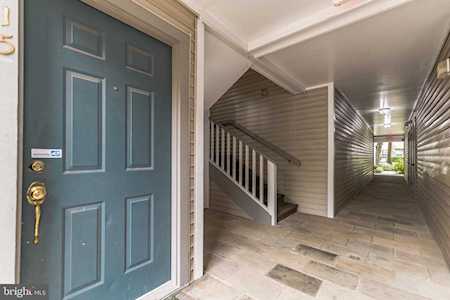 5628 Willoughby Newton Dr #15 Centreville, VA 20120