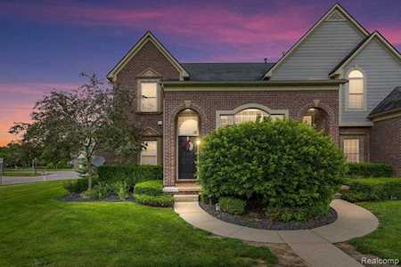 1309 W Crystal Circle Canton Twp, MI 48187