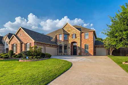 713 Mandalay Bay Drive Lewisville, TX 75056