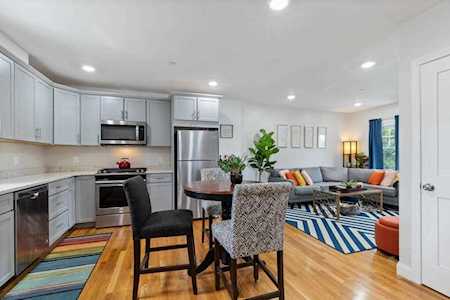 274-276 Highland Avene #5 Malden, MA 02148