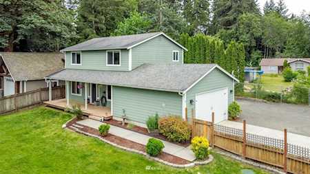 4644 SE Greenshores Dr Port Orchard, WA 98367
