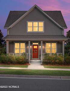 4526 Old Towne Street Wilmington, NC 28412