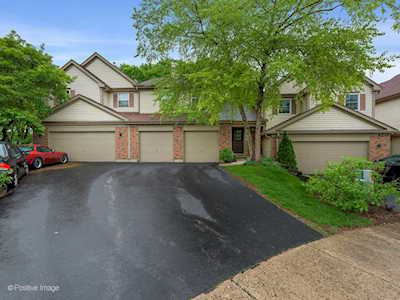6518 Barclay Ct #3 Downers Grove, IL 60516