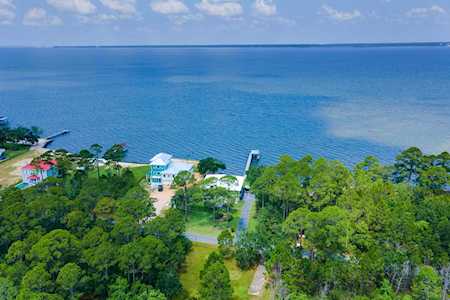 817 Dolphin Road Milton, FL 32583