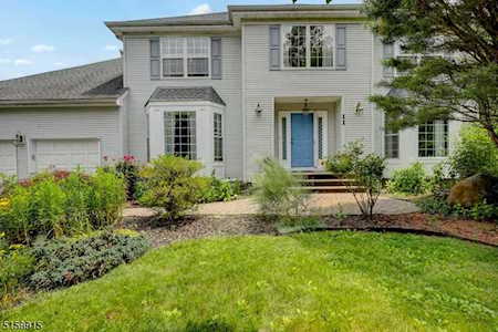 11 Galloway Ct West Orange Twp., NJ 07052