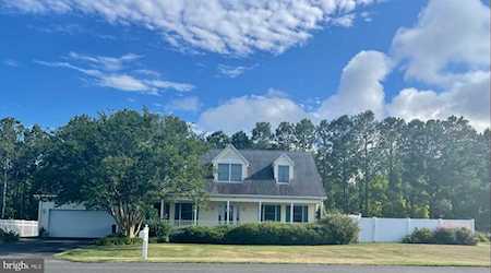 8 Osprey Ln Ocean View, DE 19970