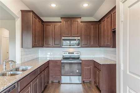 4505 Ridgehurst Lane Crowley, TX 76036