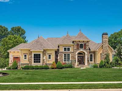 8818 Lindsey Court Westerville, OH 43082