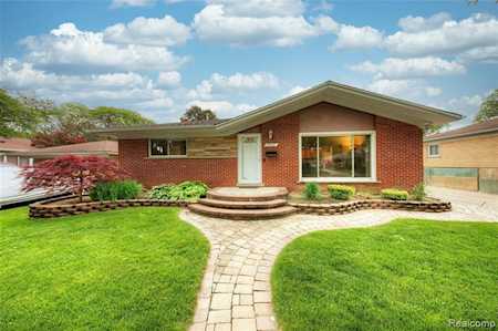 29331 Jacquelyn Dr Livonia, MI 48154