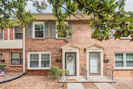 6822 Farmingdale Dr Charlotte, NC 28212