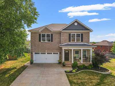 709 Homestead Dr Nicholasville, KY 40356