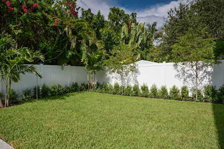 1051 NE 2nd Terrace Boca Raton, FL 33432