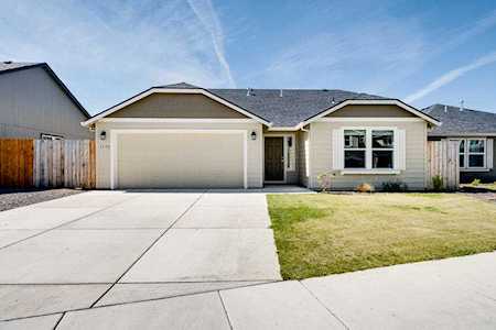 3558 Carnelian St Medford, OR 97504