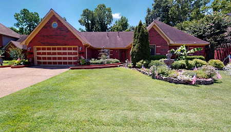 8815 Dewberry Ln Memphis, TN 38016