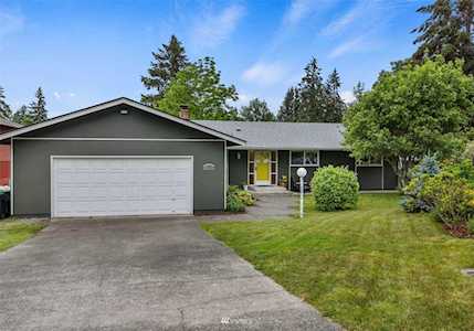 4714 Lakemont St SE Olympia, WA 98513