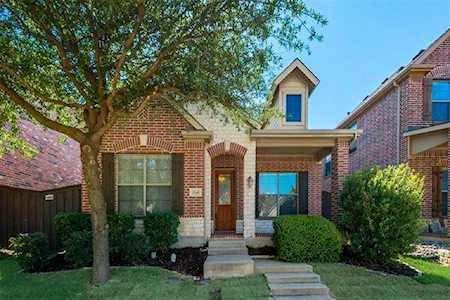 1544 Barksdale Drive Lewisville, TX 75077