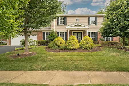 1520 Woodroyal East Dr Chesterfield, MO 63017