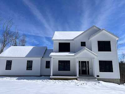 12 Carleton Rd Mont Vernon, NH 03057