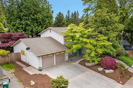12815 NE 76th St Kirkland, WA 98033