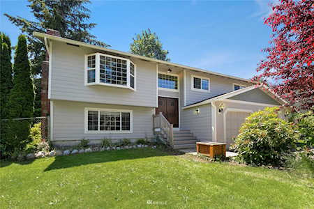 4824 100th Place SW Mukilteo, WA 98275
