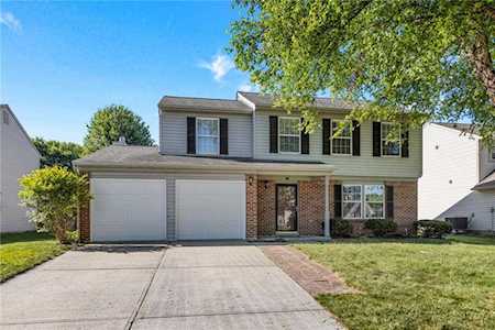 8909 Torrance Place Fishers, IN 46038