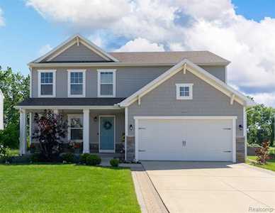 6031 Marlington Blvd Fenton Twp, MI 48451