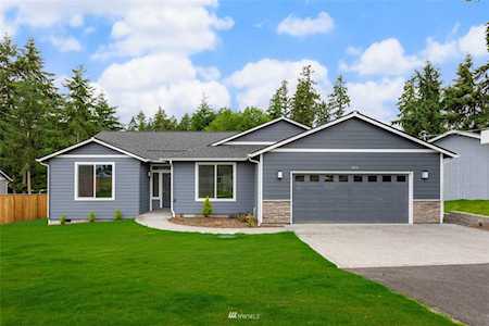 11824 100th Avenue Ct E Puyallup, WA 98373