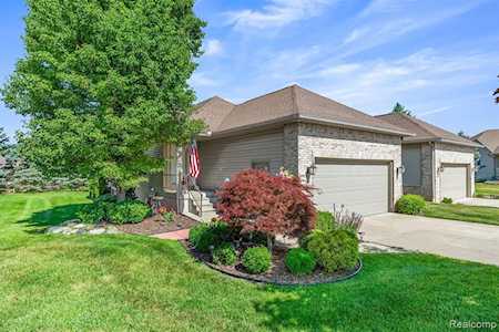 224 Canterbury Ct Linden, MI 48451