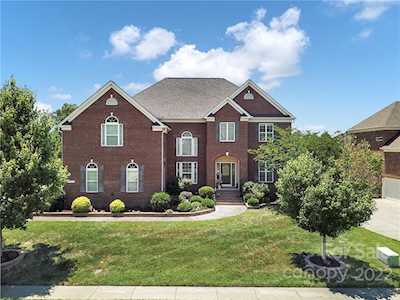 504 Five Leaf Ln Waxhaw, NC 28173
