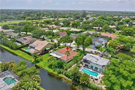 10739 NW 19th Pl Coral Springs, FL 33071