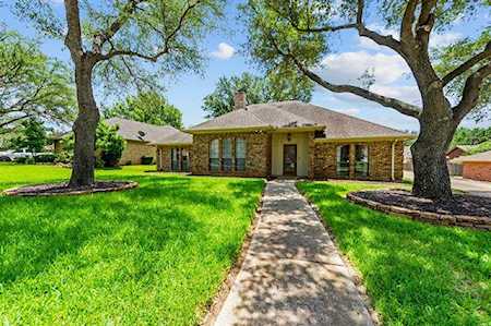2919 Trail Lake Drive Grapevine, TX 76051