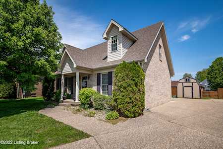 6103 Top Hat Ct Louisville, KY 40258