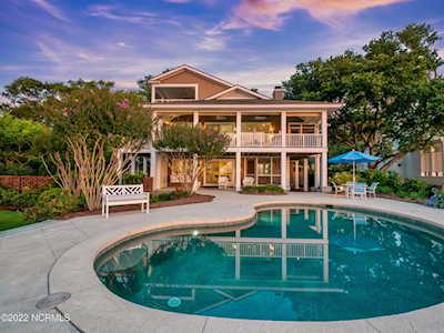 6435 Westport Drive Wilmington, NC 28409