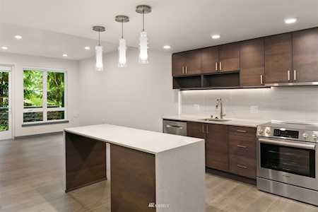 11903 NE 128th St #2 Kirkland, WA 98034