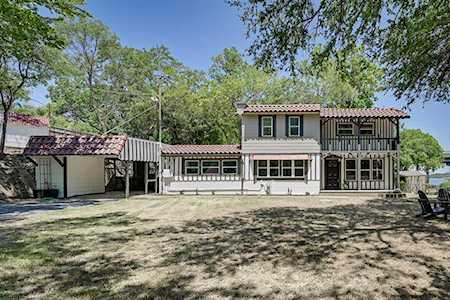 8440 Heron Drive Fort Worth, TX 76108