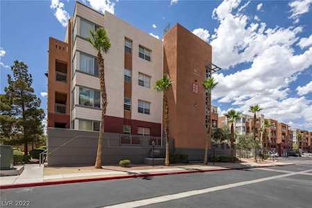 63 E Agate Ave #404 Las Vegas, NV 89123