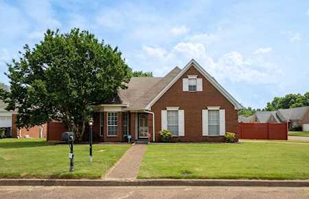 2314 Valley Edge Cv Memphis, TN 38016