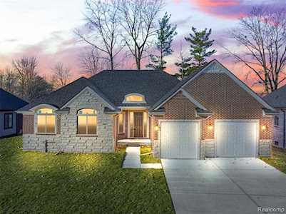 50059 N Anita Macomb, MI 48044