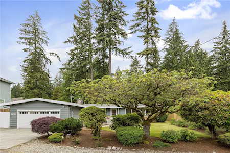 2041 153rd Ave SE Bellevue, WA 98007
