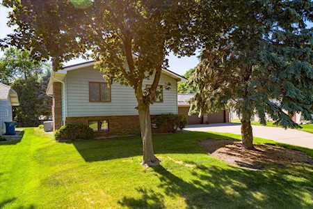 170 23rd Avenue NW New Brighton, MN 55112