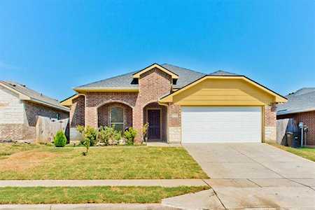 9136 Saint Kitts Road Fort Worth, TX 76123