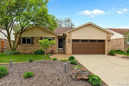 38530 Northfield Ave Livonia, MI 48150