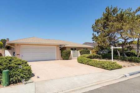 1271 Discovery Street San Marcos, CA 92078